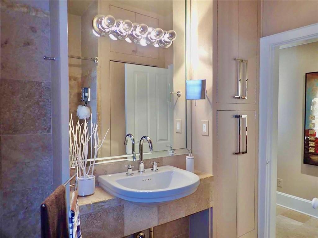 124 Lafayette Drive NE Unit 6