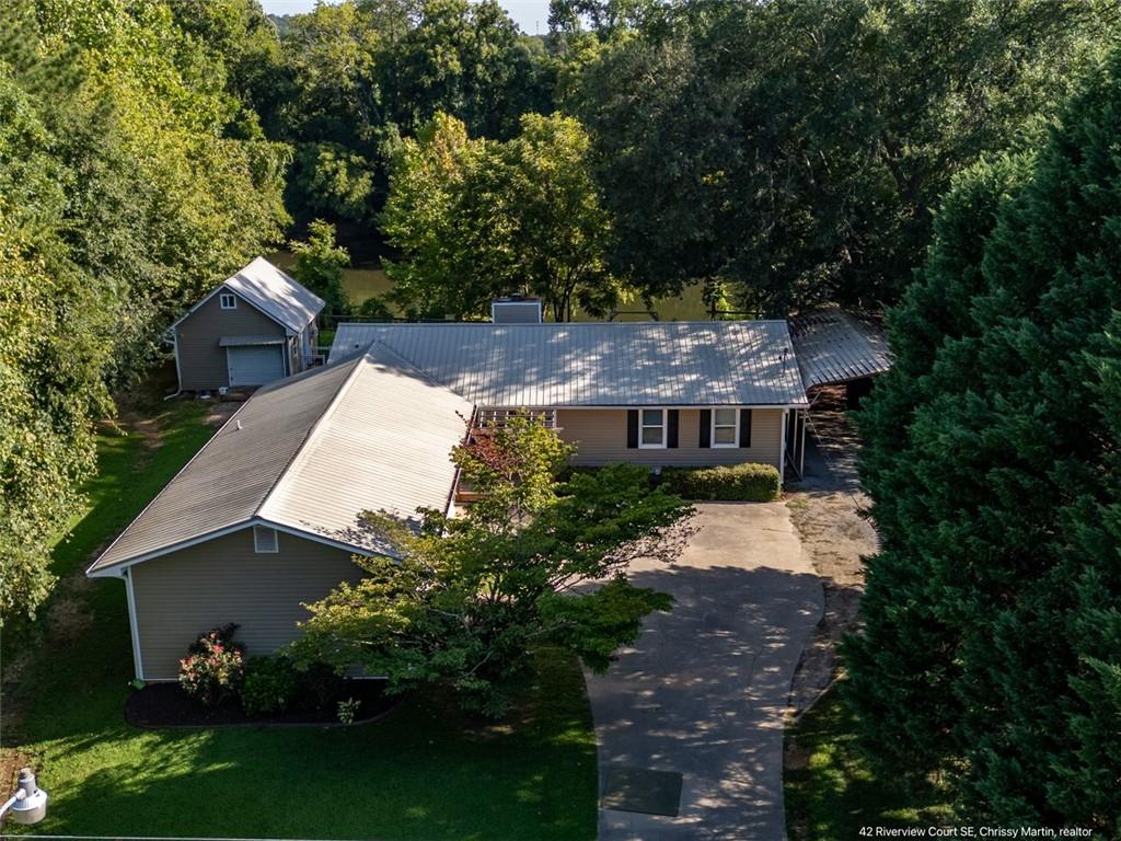 42 RIVERVIEW Court SE