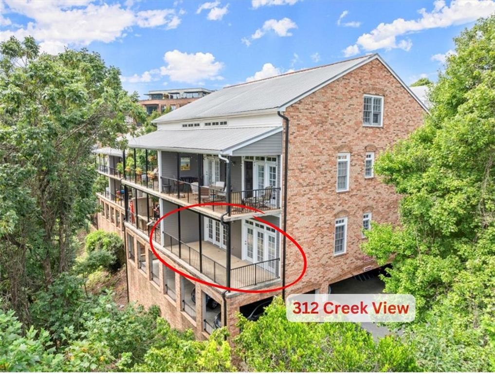 312 Creek View Lane