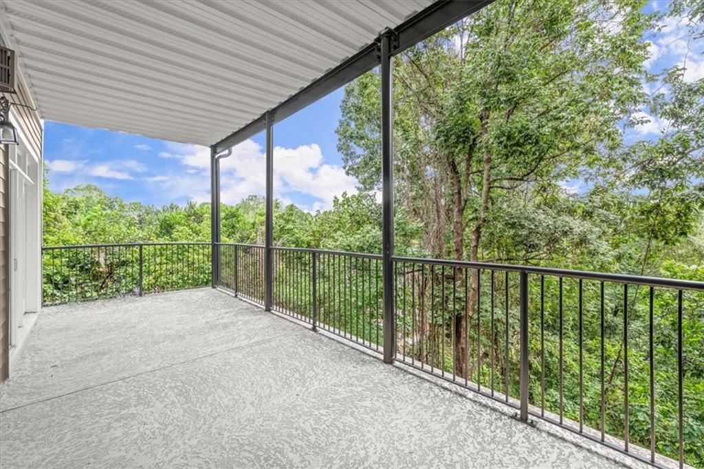 312 Creek View Lane