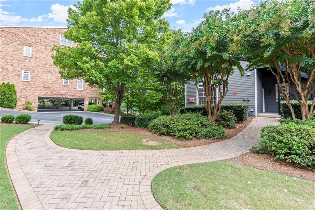 312 Creek View Lane
