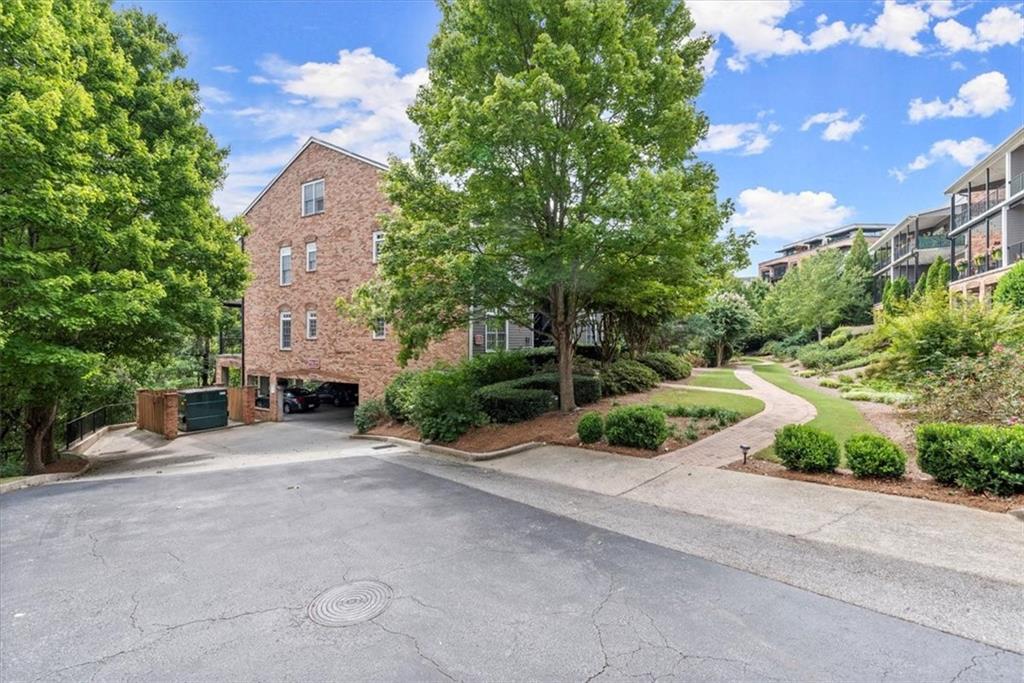 312 Creek View Lane