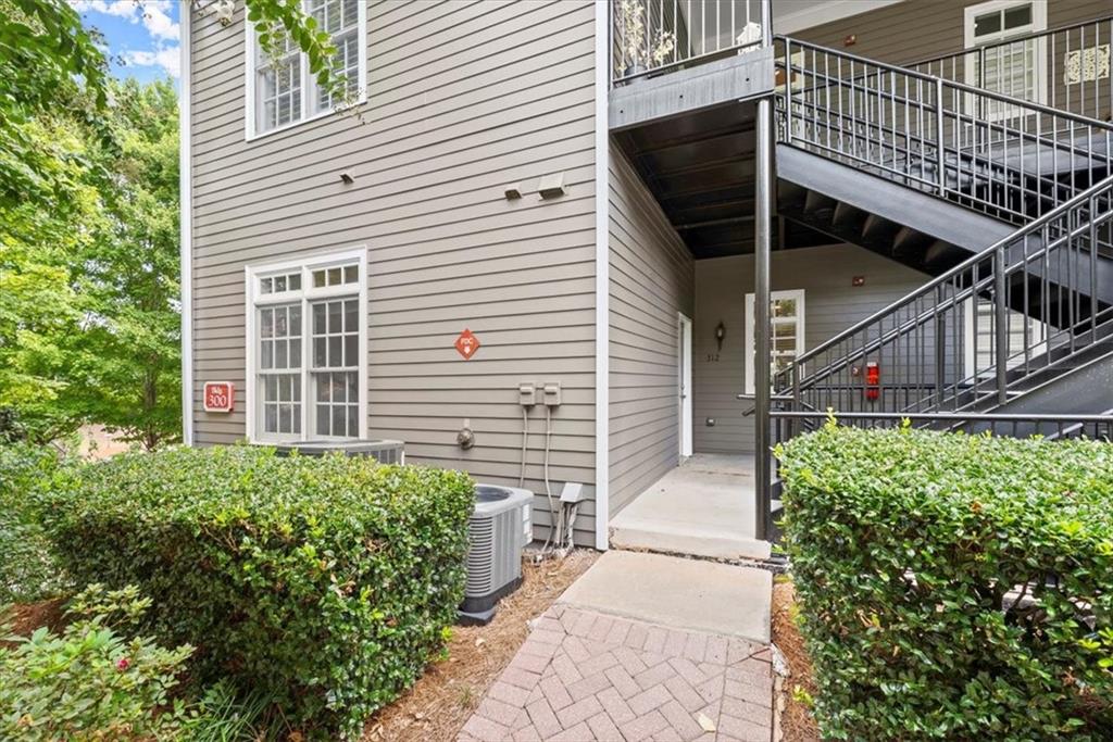 312 Creek View Lane