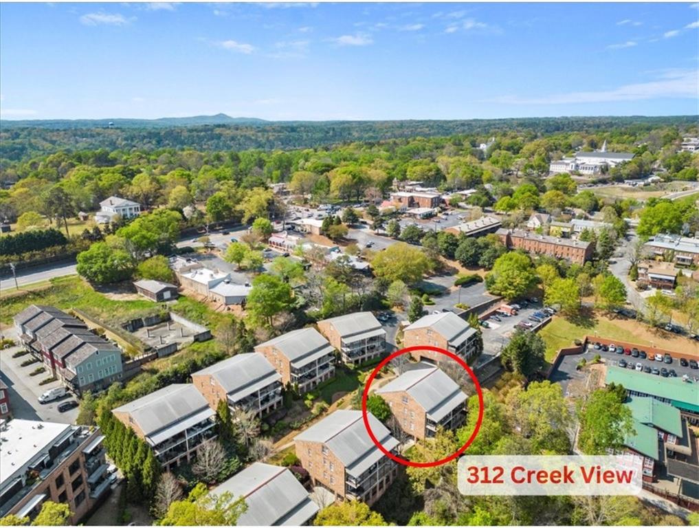 312 Creek View Lane