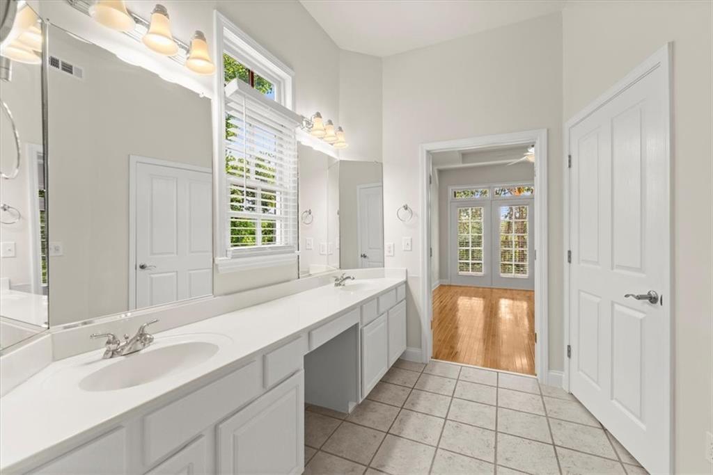312 Creek View Lane
