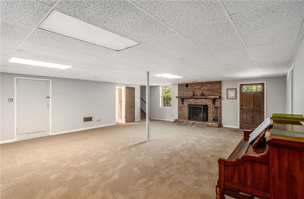 1335 Laird Road