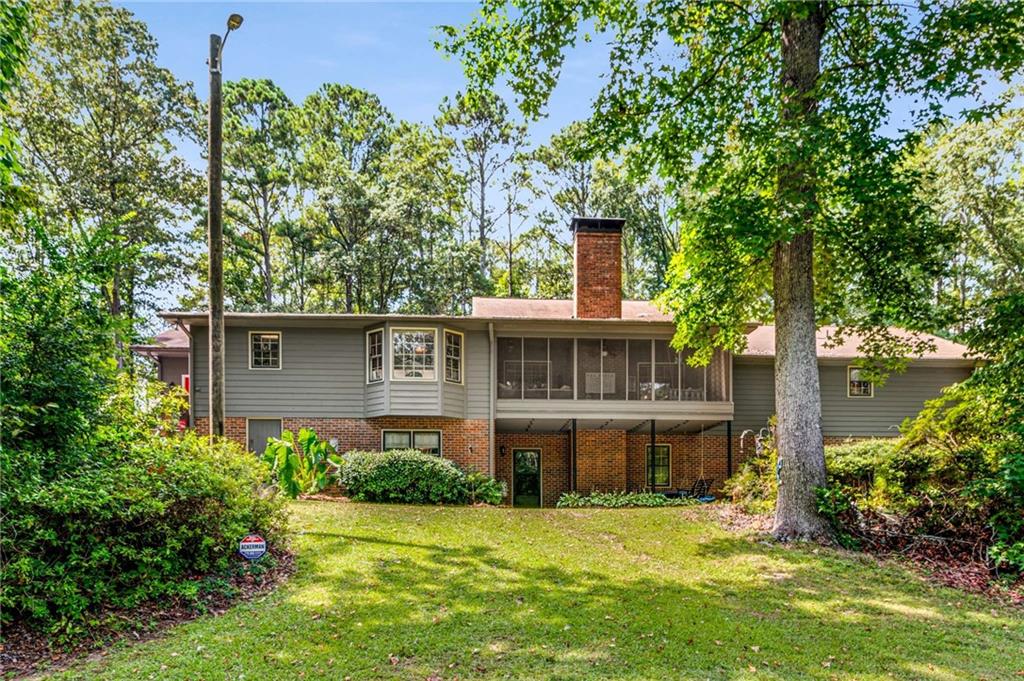 1335 Laird Road