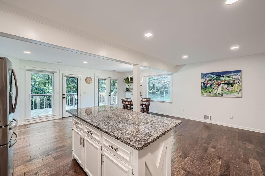 1620 Plunketts Road