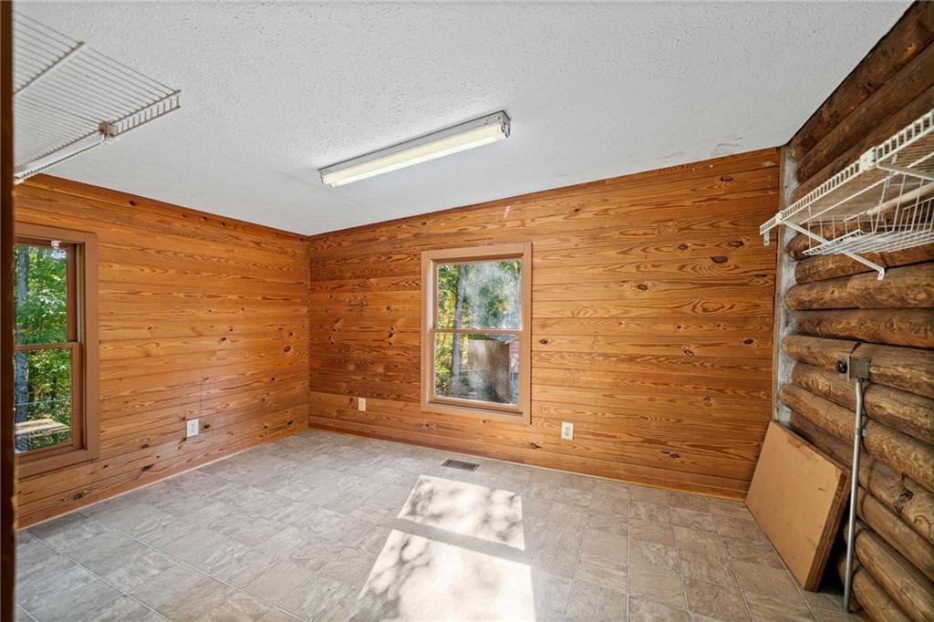 992 Lawson Drive