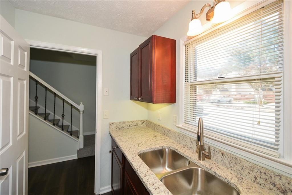 2808 Webb Bridge Road