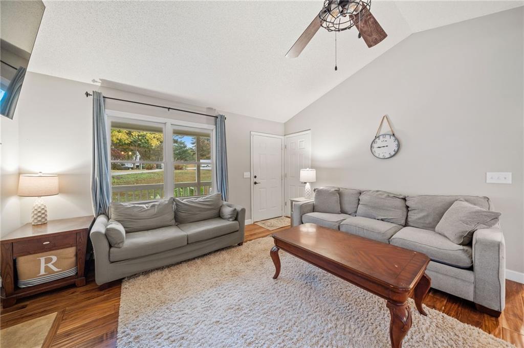 11 Timberland Court