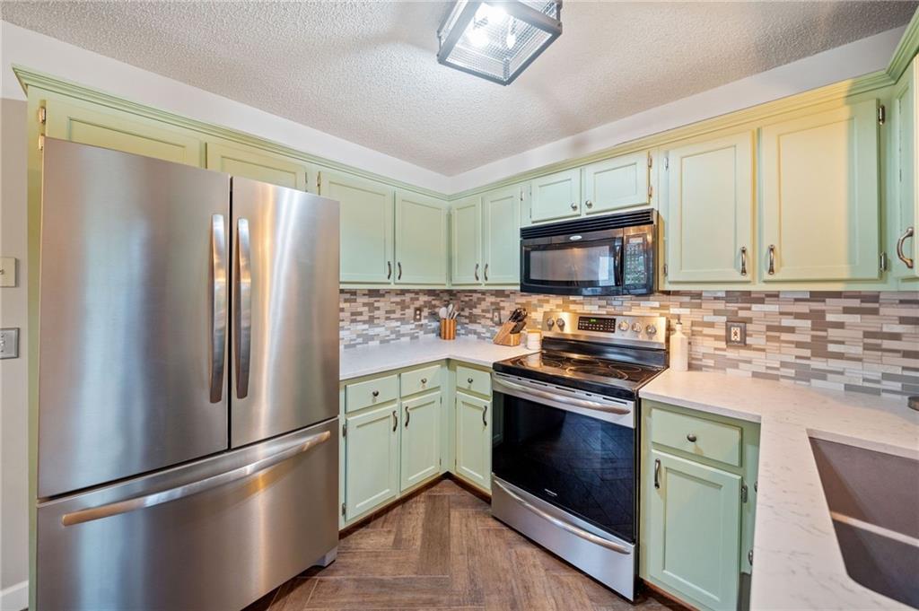 11 Timberland Court