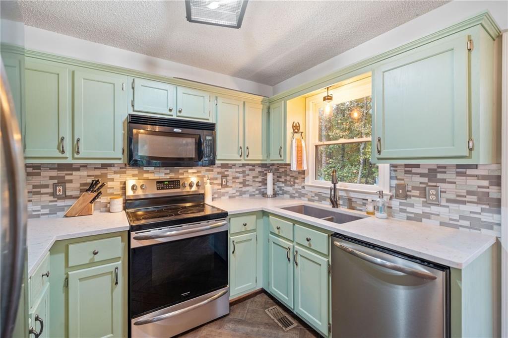 11 Timberland Court