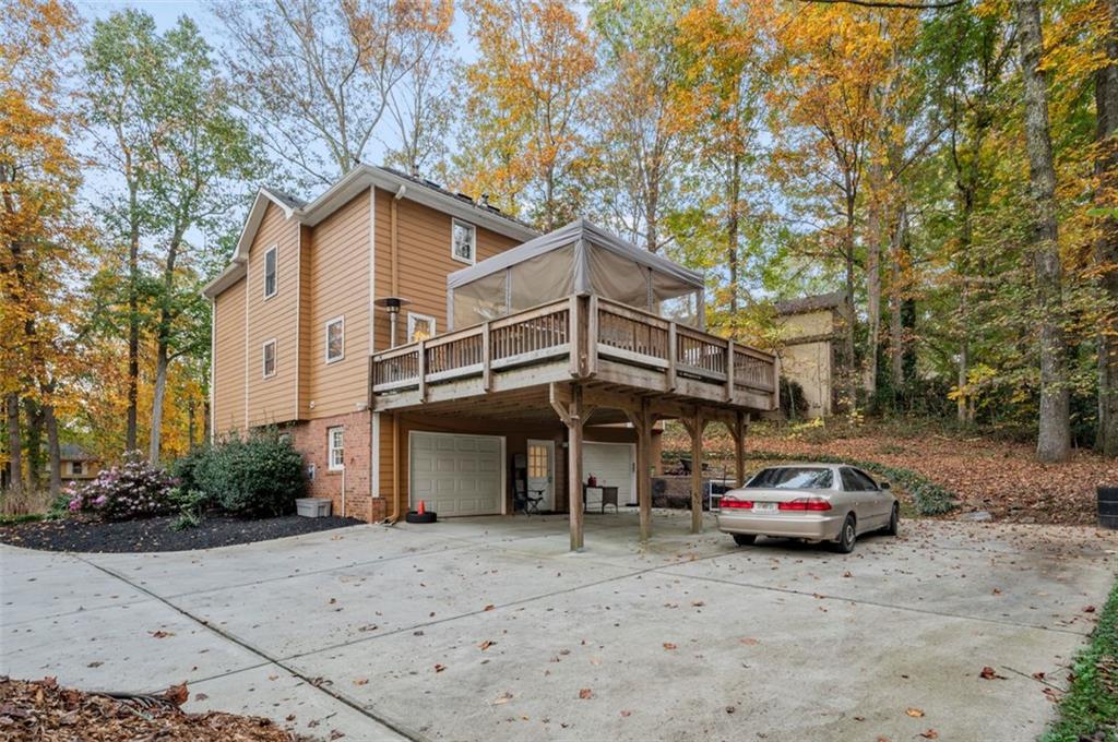 605 WENTWORTH Drive NW