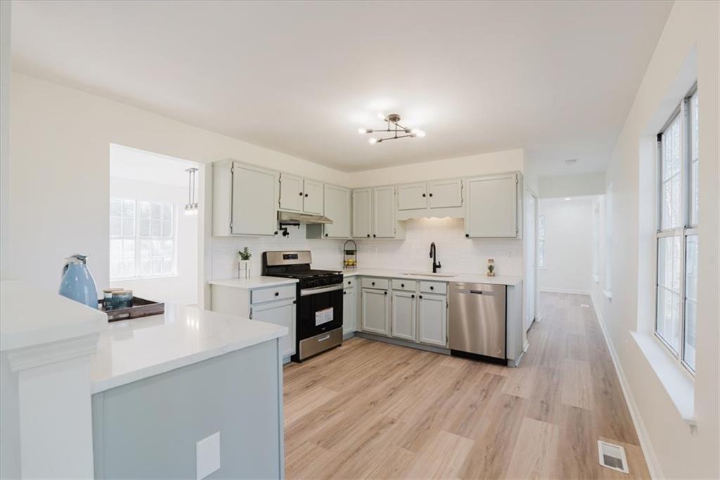 4850 Streamside Drive