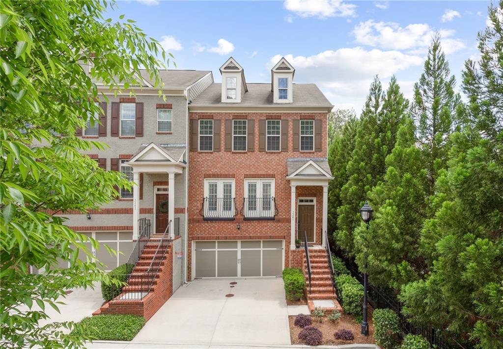 3261 Ferncliff Lane