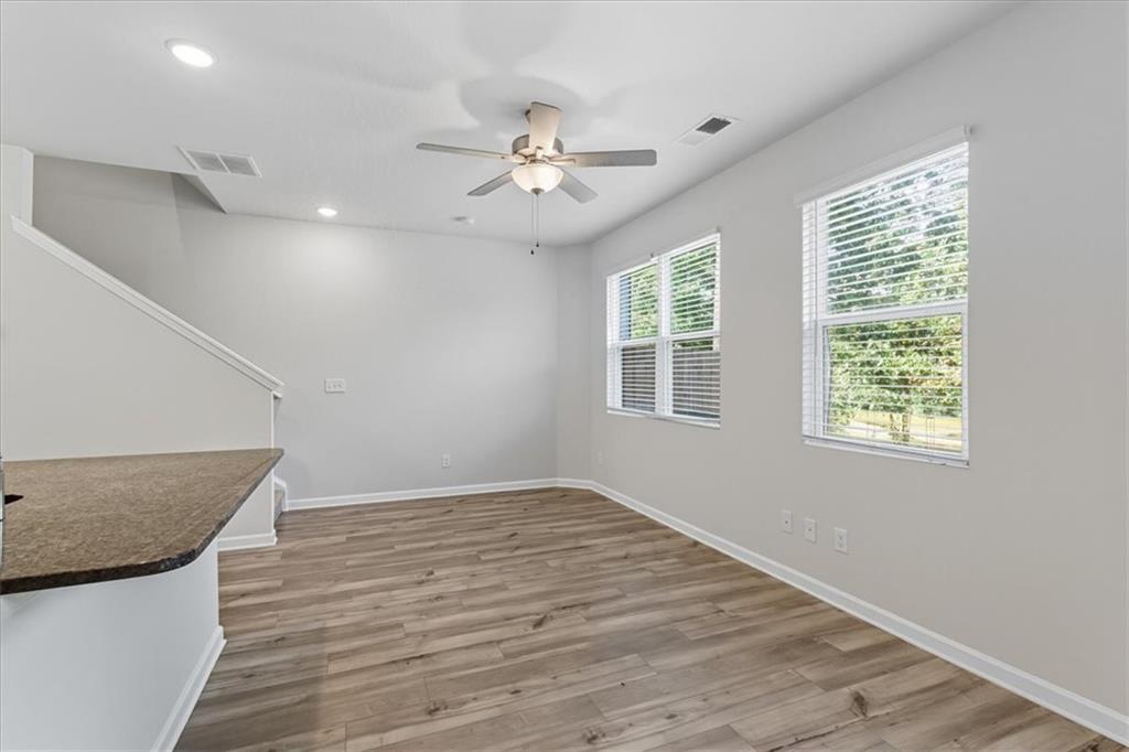 2832 Saratoga Lake View