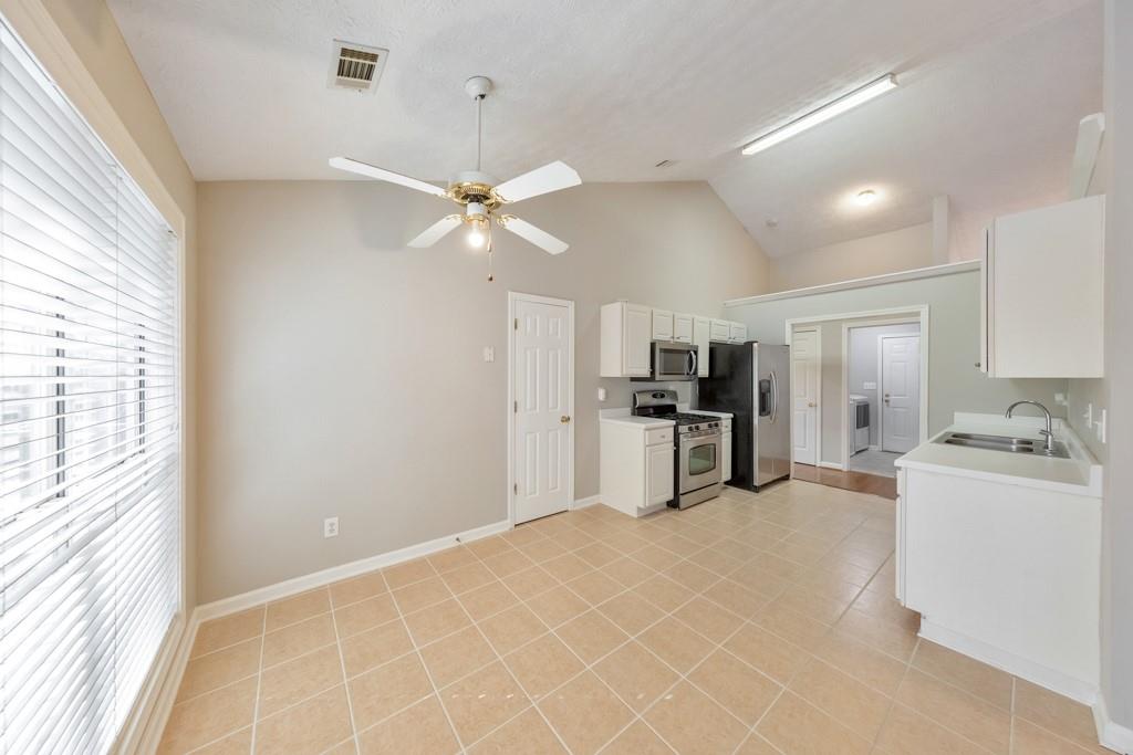 868 Ashley Crossing Lane
