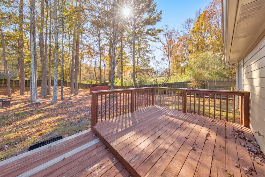 868 Ashley Crossing Lane