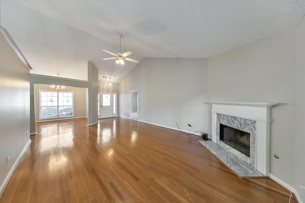 868 Ashley Crossing Lane