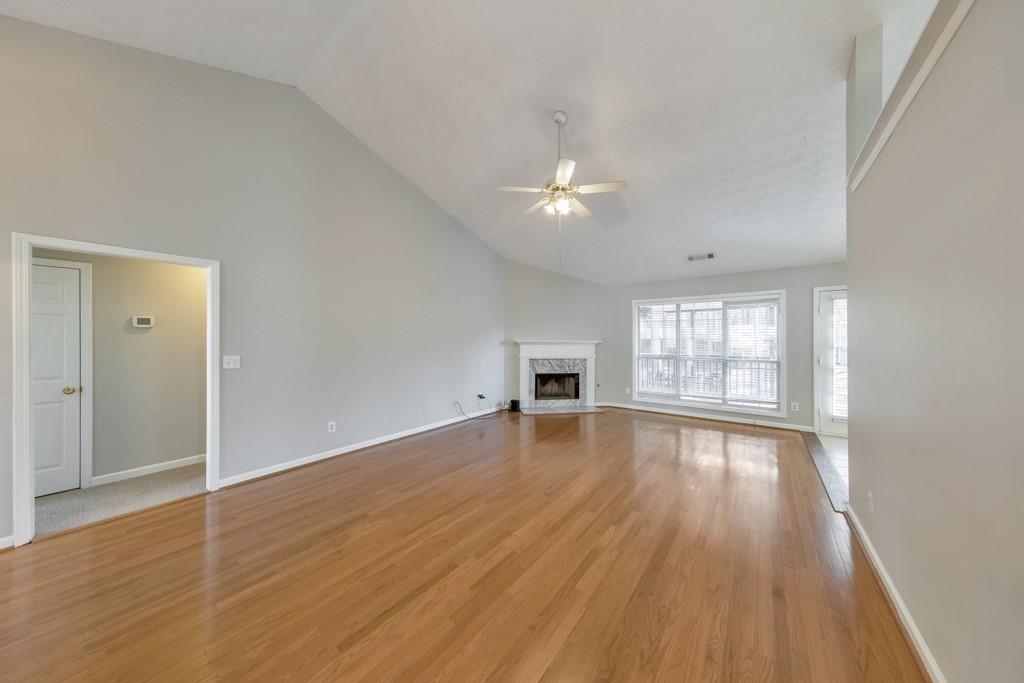 868 Ashley Crossing Lane