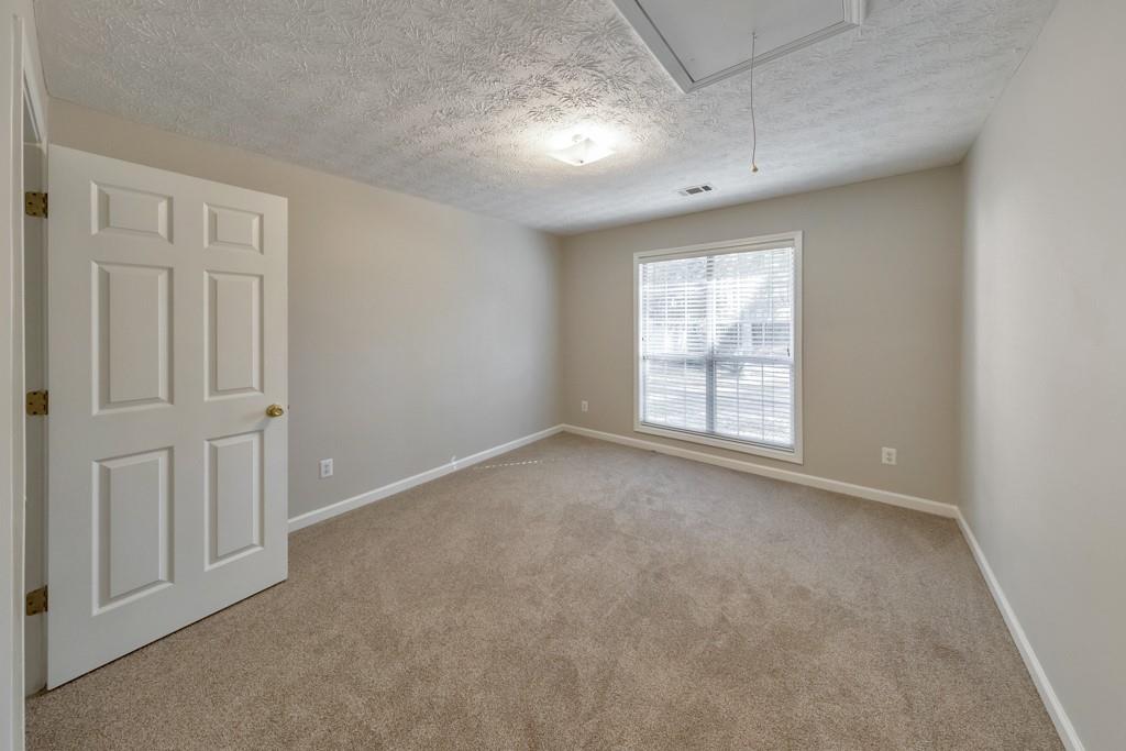 868 Ashley Crossing Lane