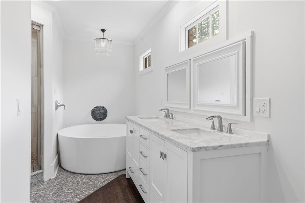 9785 La View Circle