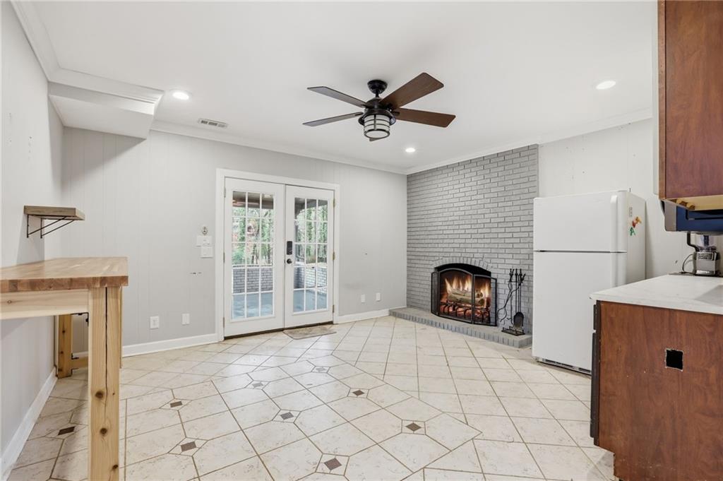 9785 La View Circle