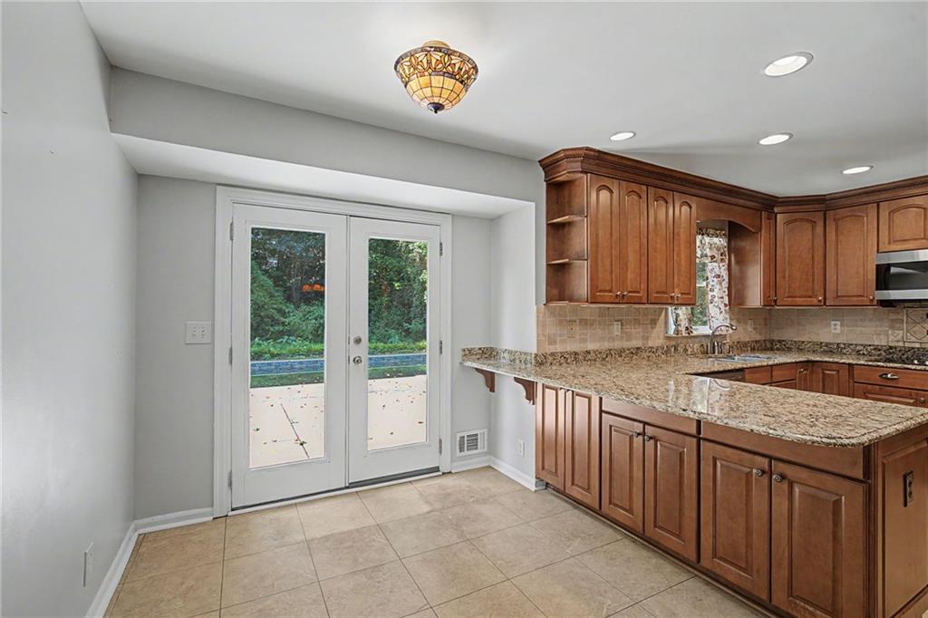 4044 Jewelers Court SW