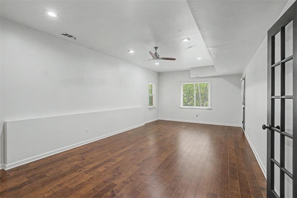 1185 Seale Drive