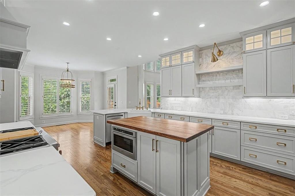1185 Seale Drive