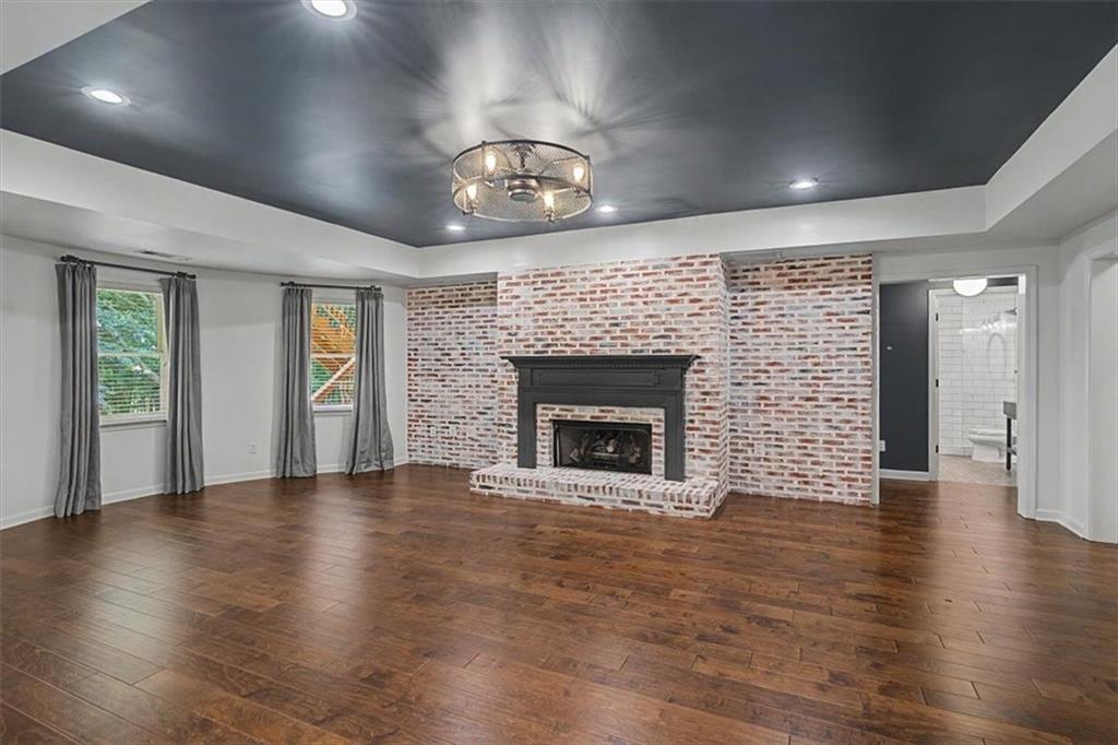 1185 Seale Drive