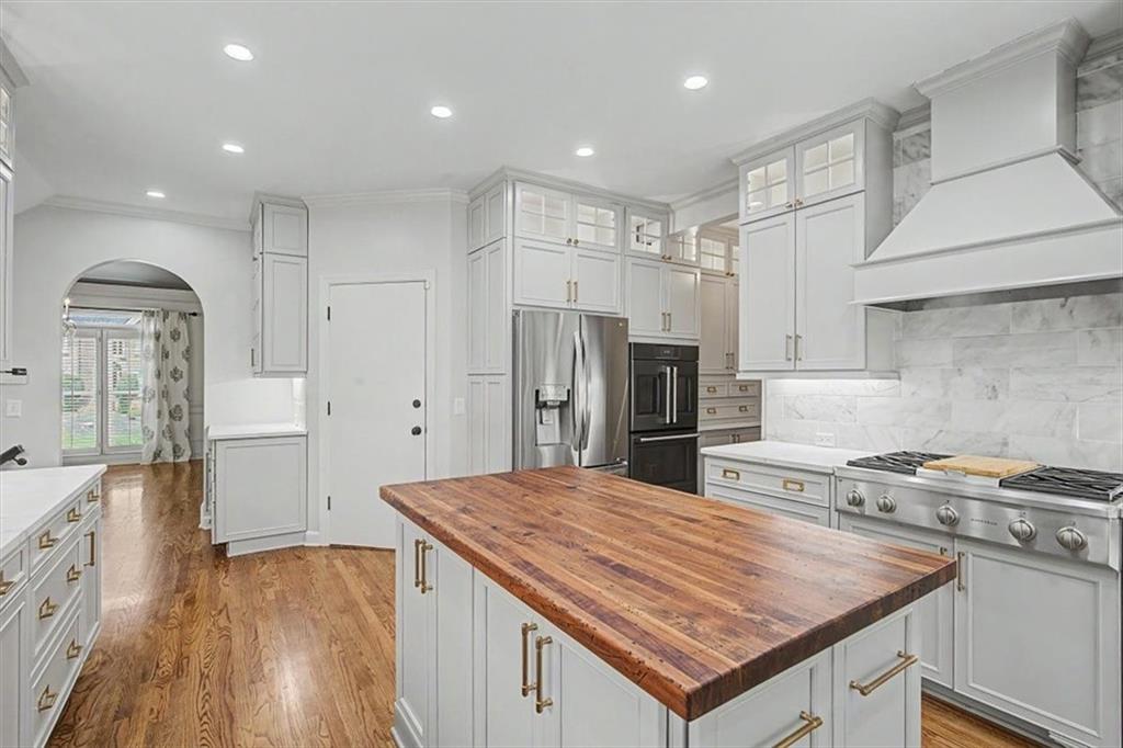 1185 Seale Drive