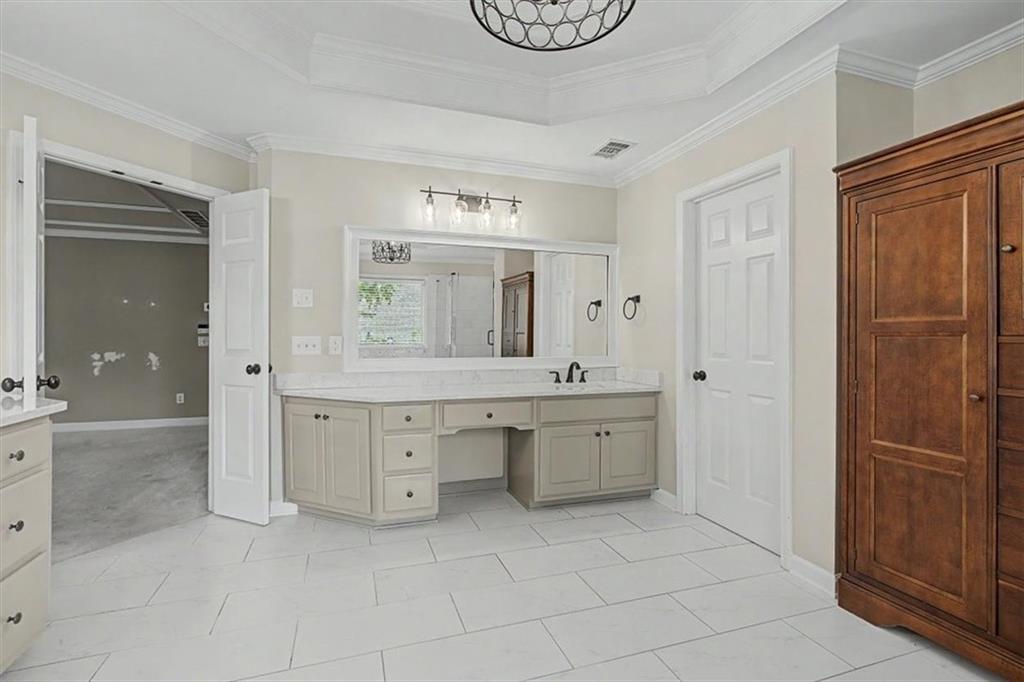 1185 Seale Drive