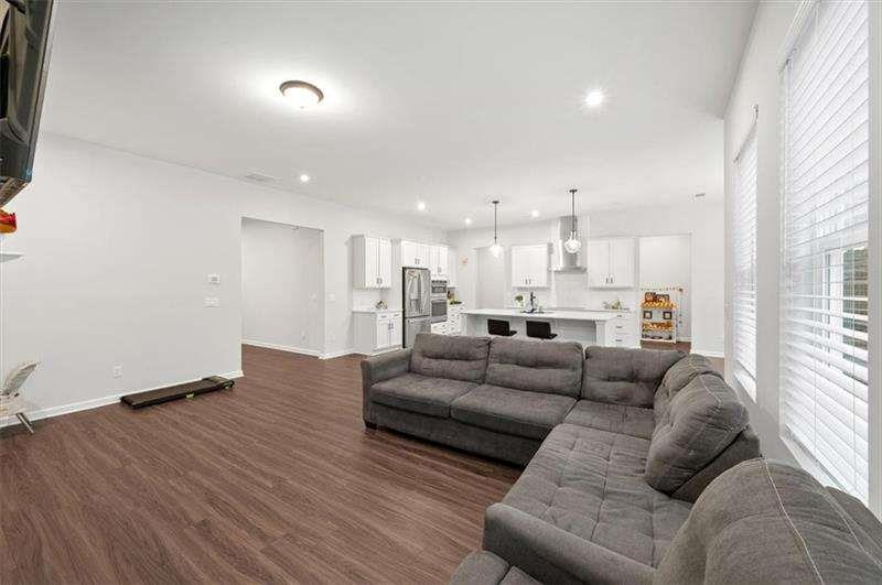 253 Birchwood Row