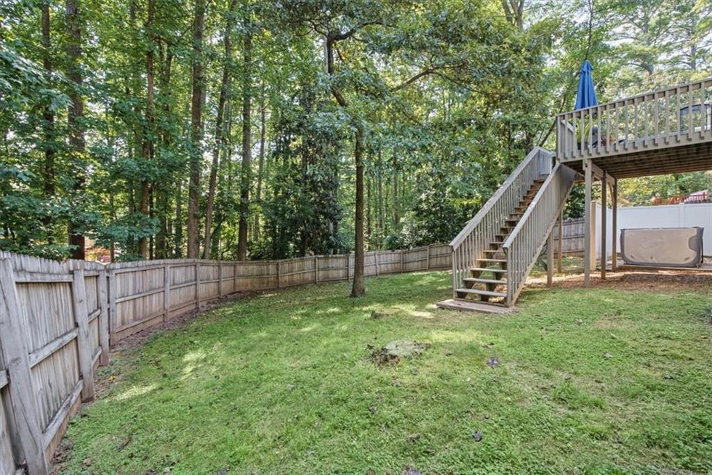 9682 N Pond Circle