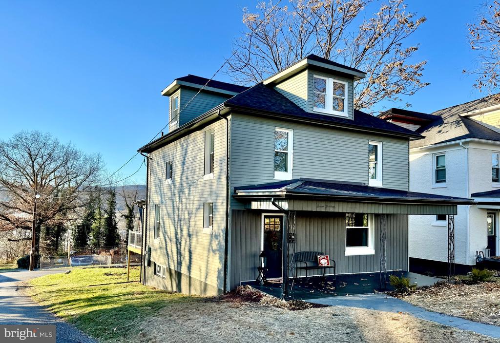 713 HILL TOP DRIVE