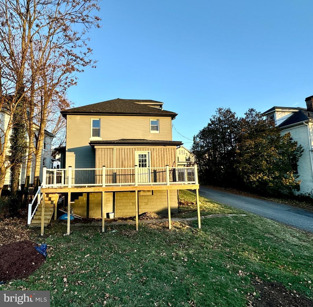 713 HILL TOP DRIVE