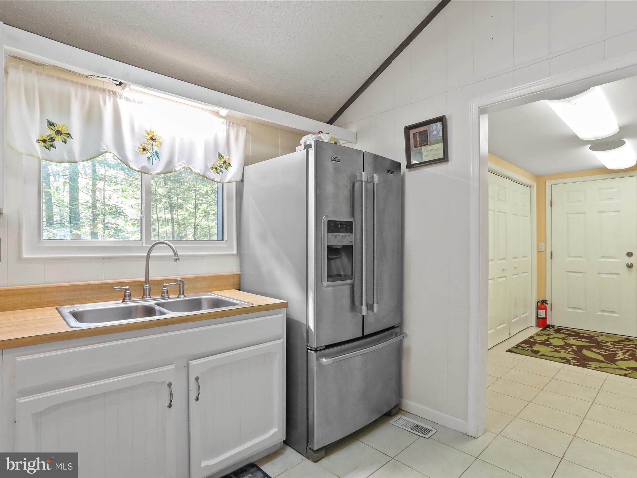 171 RUFFED GROUSE LANE