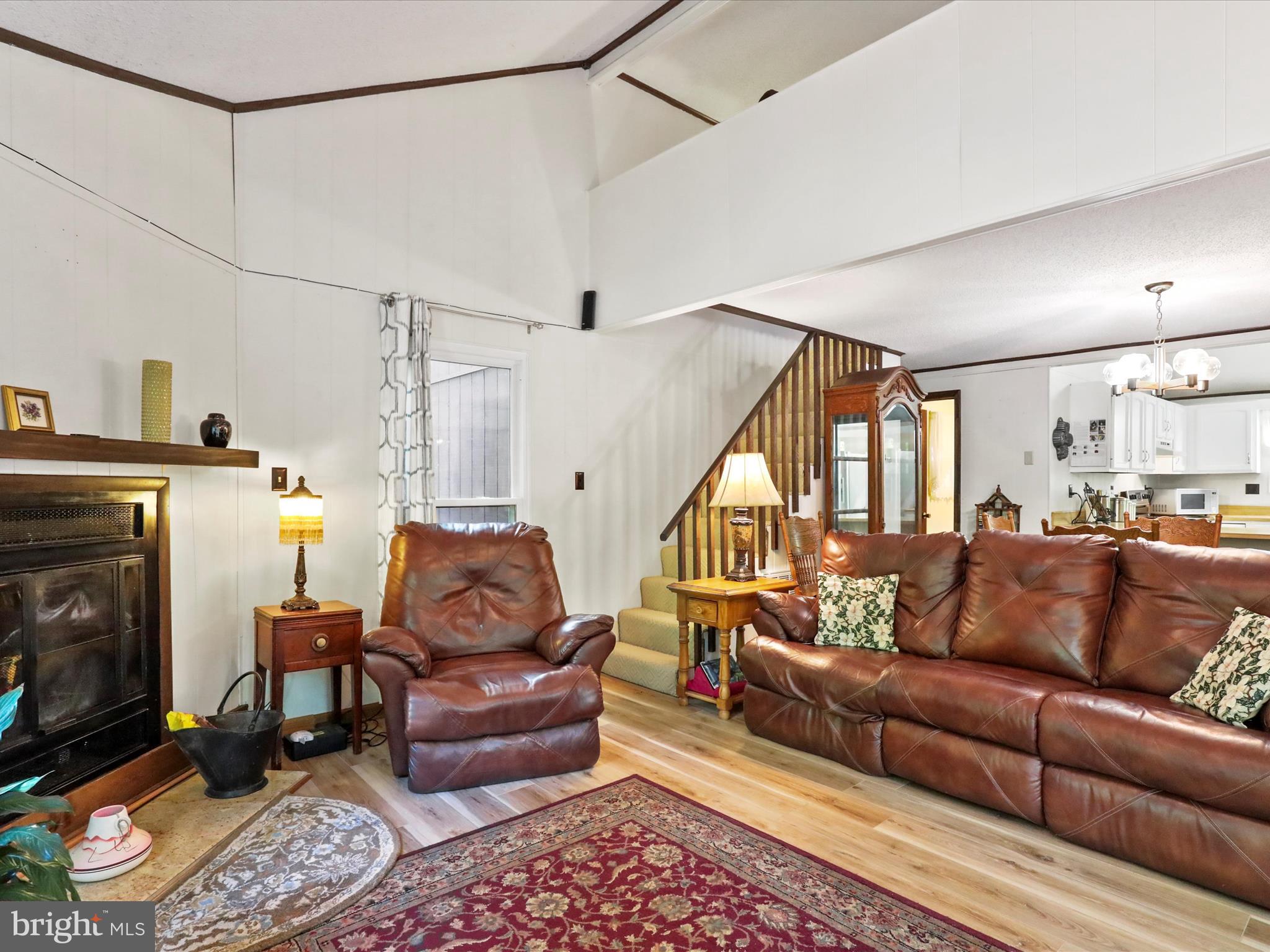 171 RUFFED GROUSE LANE