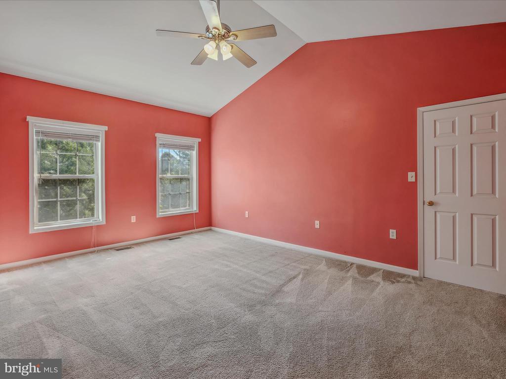 18 MCNEILL DRIVE