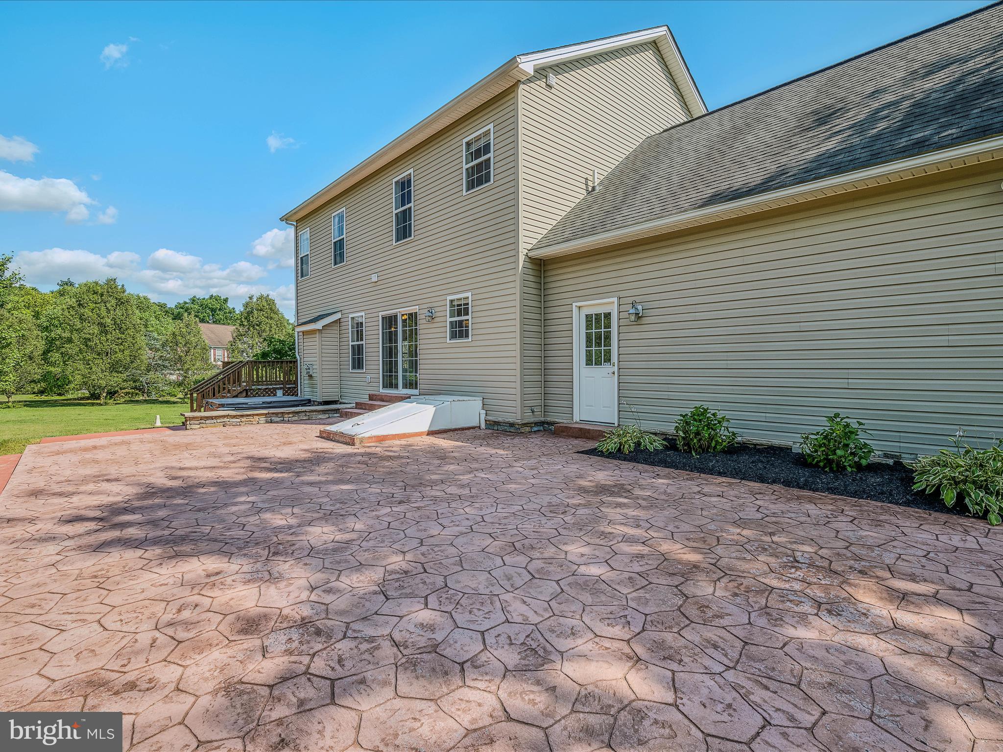 18 MCNEILL DRIVE