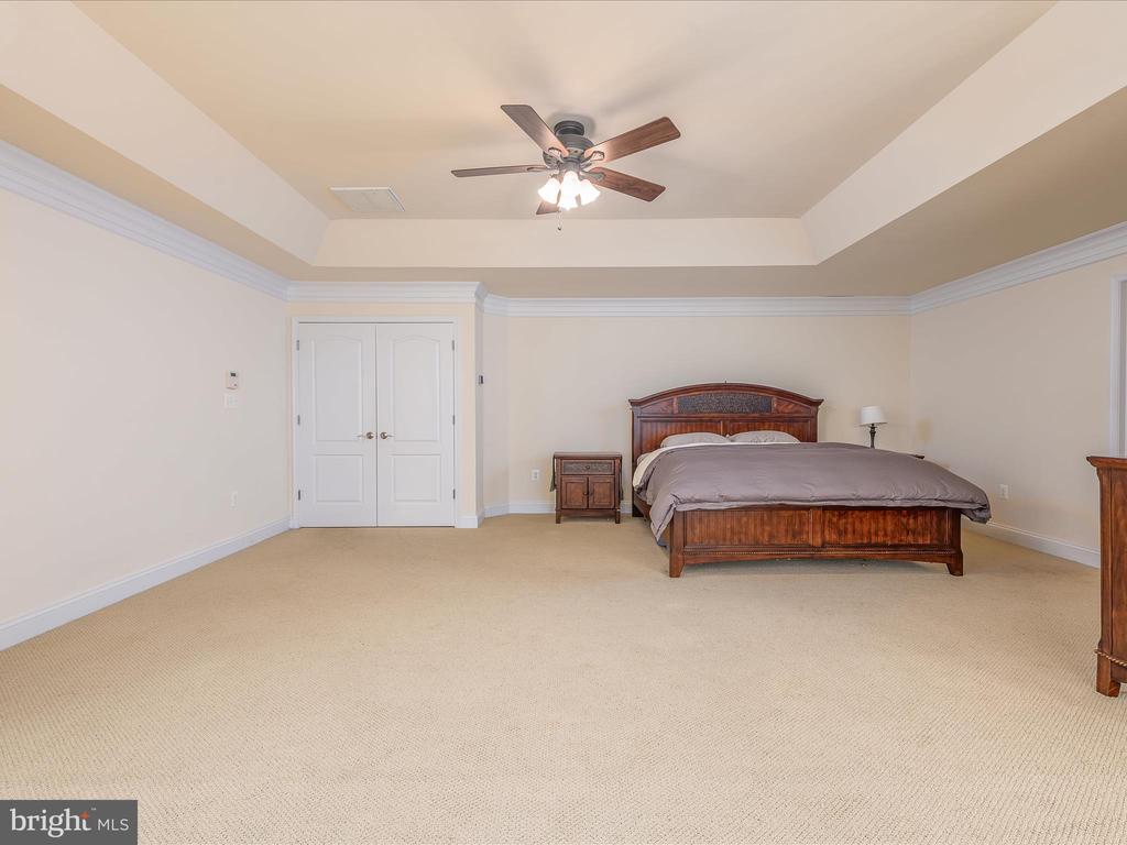 171 LACKAWANNA LANE