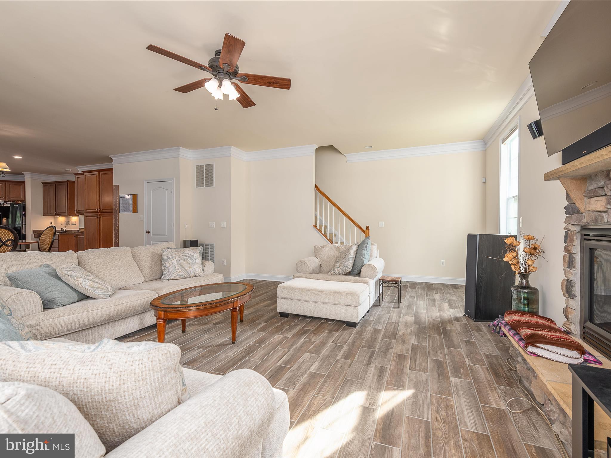 171 LACKAWANNA LANE