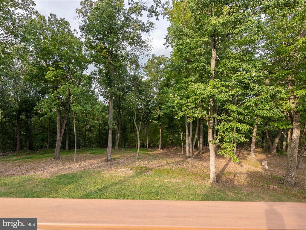 171 LACKAWANNA LANE