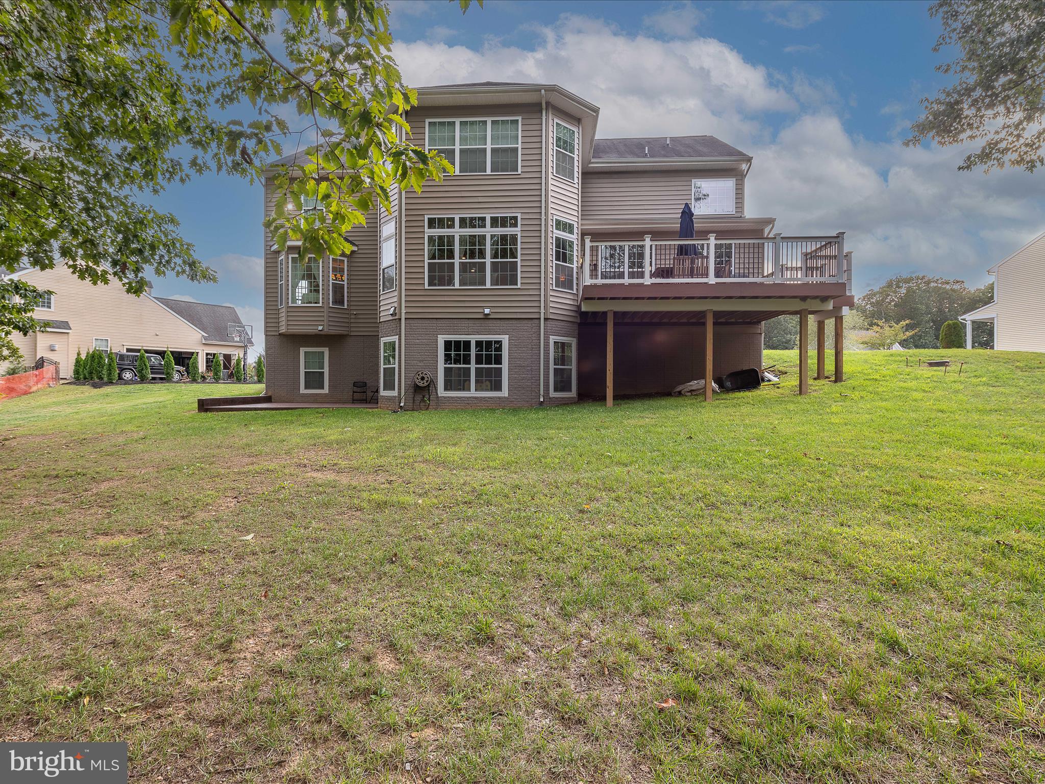 171 LACKAWANNA LANE