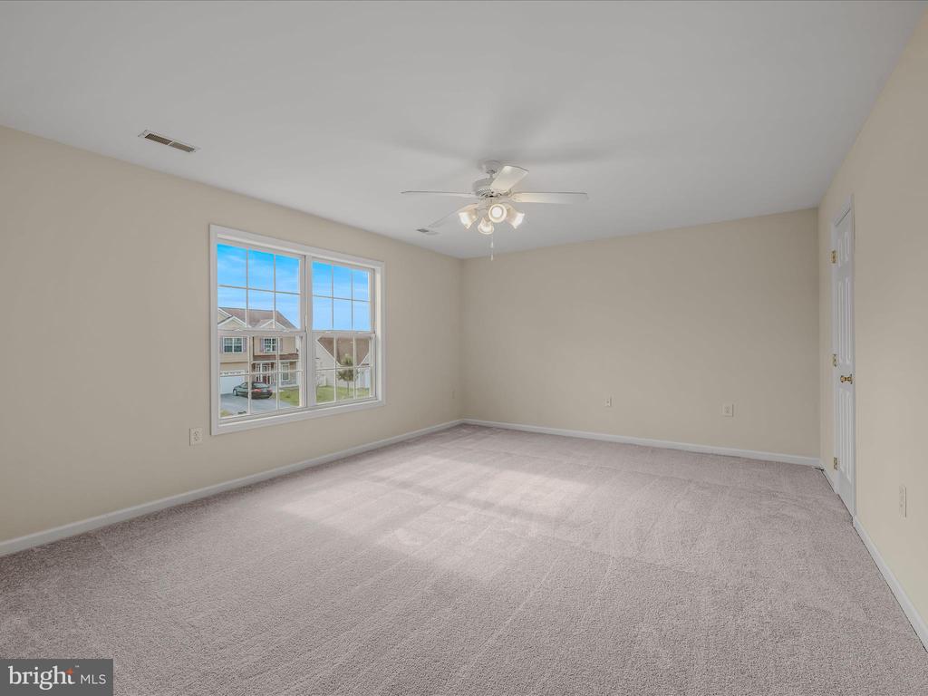 78 DIAMANTE DRIVE