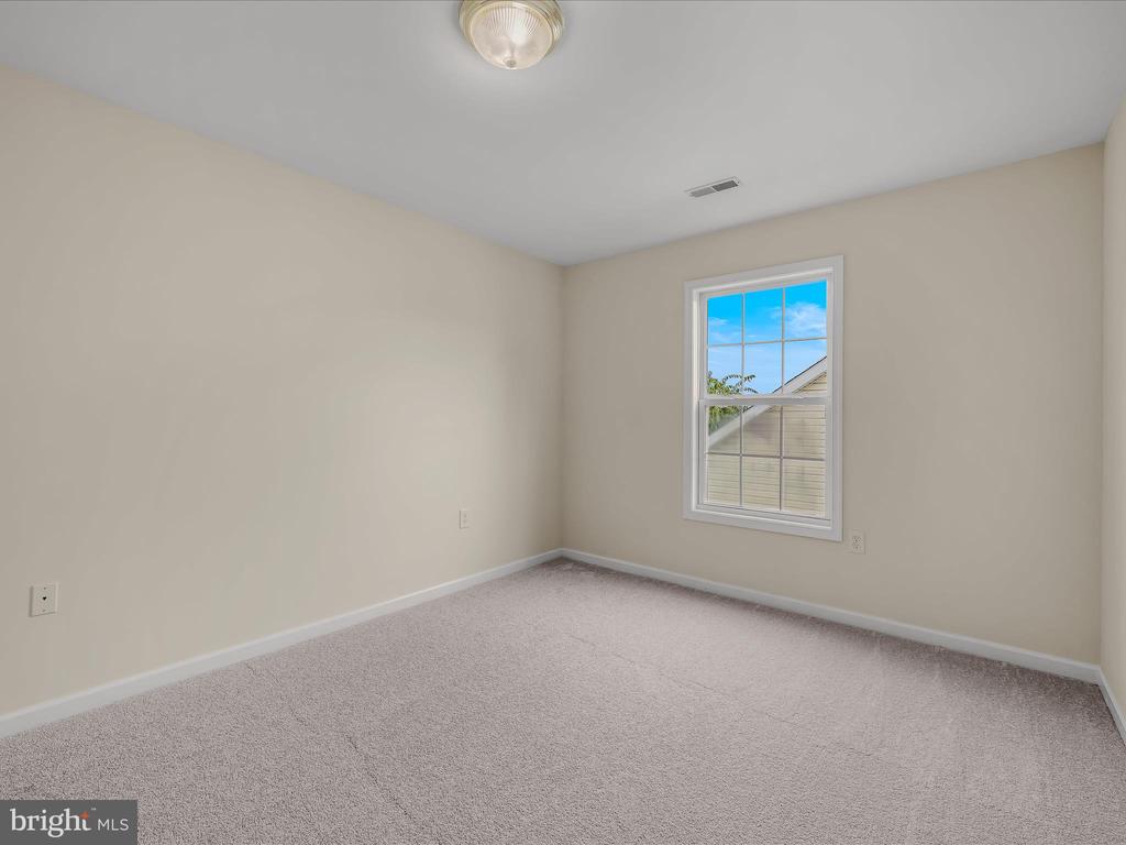 78 DIAMANTE DRIVE