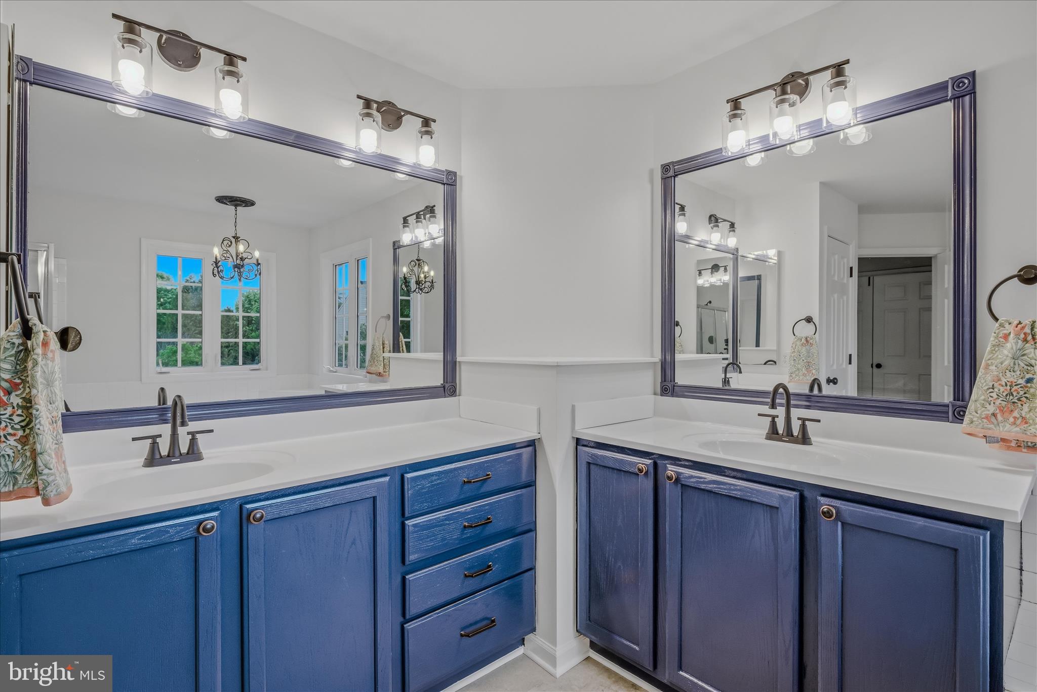 463 RICHWOOD HALL ROAD