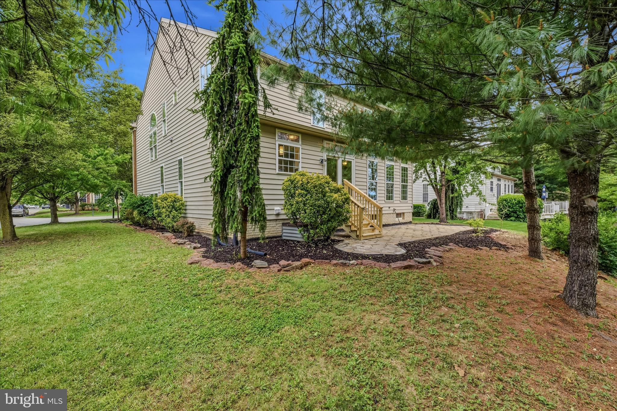 463 RICHWOOD HALL ROAD